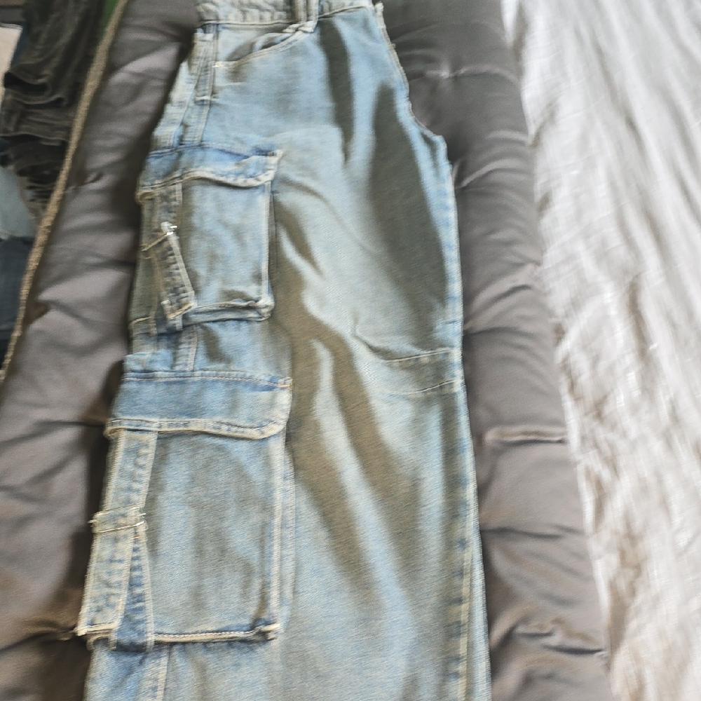 Zara Women's High Rise Cargo Jeans - Light Blue
